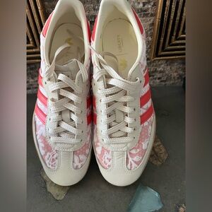 FLASH SALE! Adidas Samba OG x Liberty London Women's Floral Sneakers Sz 10 EUC
